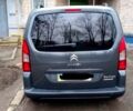 Серый Ситроен Берлинго, объемом двигателя 1.6 л и пробегом 260 тыс. км за 8000 $, фото 2 на Automoto.ua