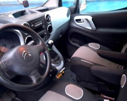 Серый Ситроен Берлинго, объемом двигателя 1.6 л и пробегом 260 тыс. км за 8000 $, фото 4 на Automoto.ua