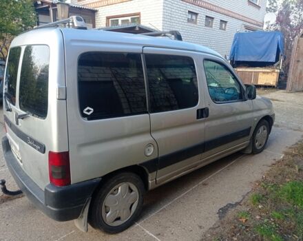 Серый Ситроен Берлинго, объемом двигателя 1.9 л и пробегом 300 тыс. км за 1900 $, фото 3 на Automoto.ua