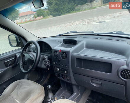 Сірий Сітроен Берлінго, об'ємом двигуна 2 л та пробігом 180 тис. км за 2999 $, фото 12 на Automoto.ua