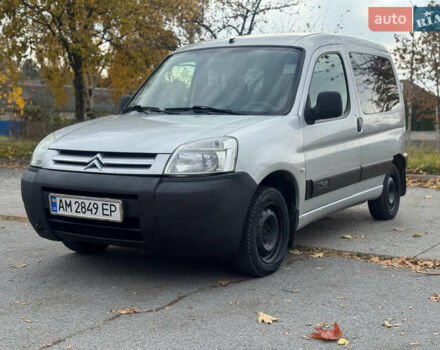 Сітроен Берлінго 2004 у Житомирі на Automoto.ua Сірий Сітроен Берлінго, об'ємом двигуна 1.4 л та пробігом 250 тис. км за 2900 $, фото 1 на Automoto.ua