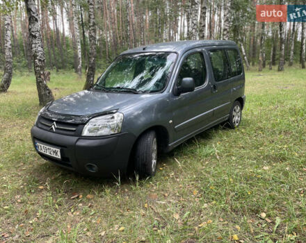 Серый Ситроен Берлинго, объемом двигателя 1.6 л и пробегом 290 тыс. км за 4300 $, фото 5 на Automoto.ua