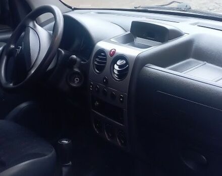 Серый Ситроен Берлинго, объемом двигателя 1.4 л и пробегом 230 тыс. км за 3700 $, фото 5 на Automoto.ua