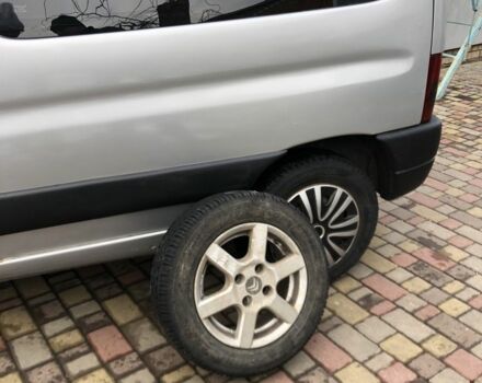 Ситроен Берлинго 2005 в Луцке на Automoto.ua Серый Ситроен Берлинго, объемом двигателя 2 л и пробегом 3 тыс. км за 4192 $, фото 9 на Automoto.ua