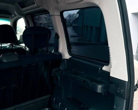 Серый Ситроен Берлинго, объемом двигателя 1.59 л и пробегом 158 тыс. км за 4999 $, фото 15 на Automoto.ua