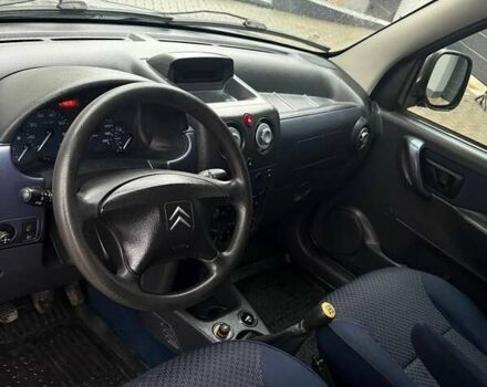 Серый Ситроен Берлинго, объемом двигателя 1.59 л и пробегом 158 тыс. км за 4999 $, фото 16 на Automoto.ua