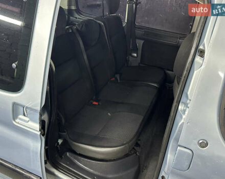 Серый Ситроен Берлинго, объемом двигателя 1.4 л и пробегом 350 тыс. км за 2950 $, фото 10 на Automoto.ua