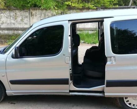 Серый Ситроен Берлинго, объемом двигателя 1.6 л и пробегом 480 тыс. км за 3500 $, фото 3 на Automoto.ua