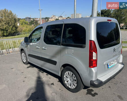 Серый Ситроен Берлинго, объемом двигателя 1.6 л и пробегом 289 тыс. км за 5800 $, фото 4 на Automoto.ua