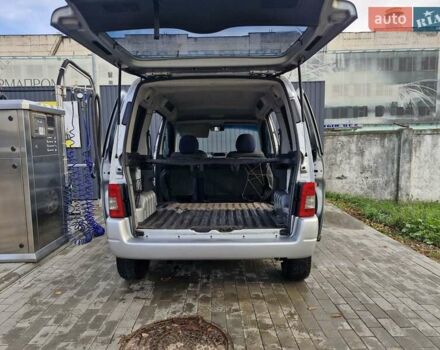 Сітроен Берлінго 2008 у Миргороде на Automoto.ua Сірий Сітроен Берлінго, об'ємом двигуна 1.6 л та пробігом 293 тис. км за 4999 $, фото 46 на Automoto.ua