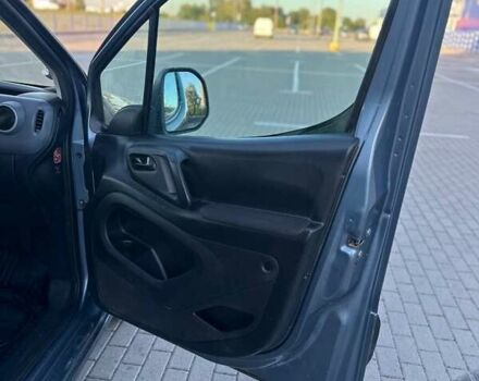 Сітроен Берлінго 2008 у Нововолинськ на Automoto.ua Сірий Сітроен Берлінго, об'ємом двигуна 1.6 л та пробігом 191 тис. км за 5900 $, фото 27 на Automoto.ua