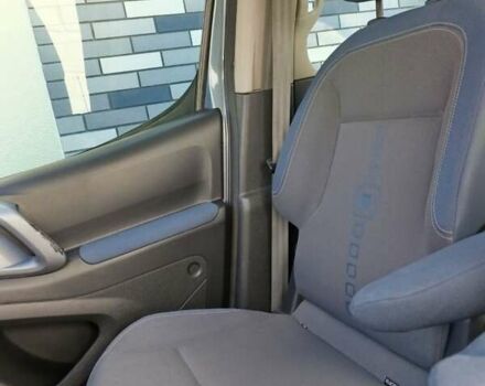 Серый Ситроен Берлинго, объемом двигателя 1.56 л и пробегом 298 тыс. км за 6400 $, фото 27 на Automoto.ua