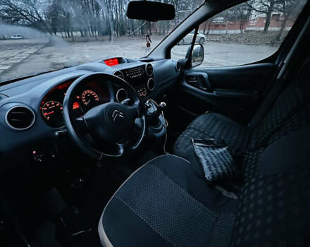 Серый Ситроен Берлинго, объемом двигателя 1.56 л и пробегом 350 тыс. км за 4500 $, фото 6 на Automoto.ua