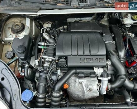 Сірий Сітроен Берлінго, об'ємом двигуна 1.6 л та пробігом 179 тис. км за 2000 $, фото 14 на Automoto.ua