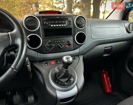 Серый Ситроен Берлинго, объемом двигателя 1.6 л и пробегом 251 тыс. км за 7499 $, фото 56 на Automoto.ua