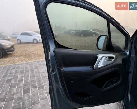 Серый Ситроен Берлинго, объемом двигателя 1.6 л и пробегом 255 тыс. км за 5699 $, фото 9 на Automoto.ua