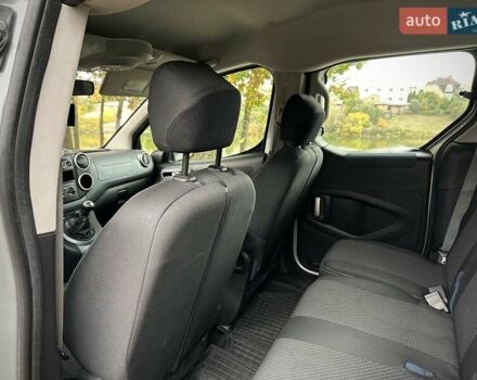 Серый Ситроен Берлинго, объемом двигателя 1.6 л и пробегом 251 тыс. км за 7499 $, фото 48 на Automoto.ua