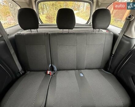 Серый Ситроен Берлинго, объемом двигателя 1.6 л и пробегом 251 тыс. км за 7499 $, фото 63 на Automoto.ua