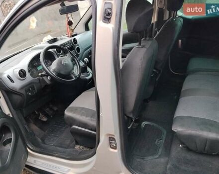 Серый Ситроен Берлинго, объемом двигателя 1.56 л и пробегом 304 тыс. км за 6750 $, фото 9 на Automoto.ua