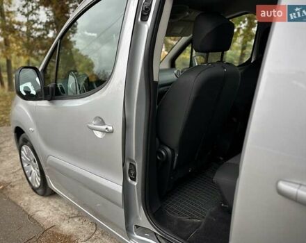 Серый Ситроен Берлинго, объемом двигателя 1.6 л и пробегом 251 тыс. км за 7499 $, фото 34 на Automoto.ua