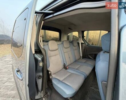 Серый Ситроен Берлинго, объемом двигателя 1.6 л и пробегом 255 тыс. км за 5699 $, фото 19 на Automoto.ua