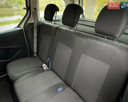 Серый Ситроен Берлинго, объемом двигателя 1.6 л и пробегом 251 тыс. км за 7499 $, фото 50 на Automoto.ua