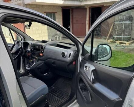 Сітроен Берлінго 2010 у Києві на Automoto.ua Сірий Сітроен Берлінго, об'ємом двигуна 1.6 л та пробігом 212 тис. км за 7099 $, фото 14 на Automoto.ua