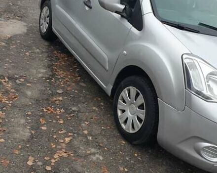 Сірий Сітроен Берлінго, об'ємом двигуна 1.56 л та пробігом 323 тис. км за 5600 $, фото 2 на Automoto.ua