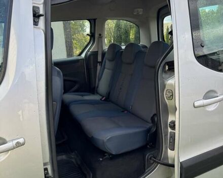 Сітроен Берлінго 2010 у Києві на Automoto.ua Сірий Сітроен Берлінго, об'ємом двигуна 1.6 л та пробігом 212 тис. км за 7099 $, фото 7 на Automoto.ua