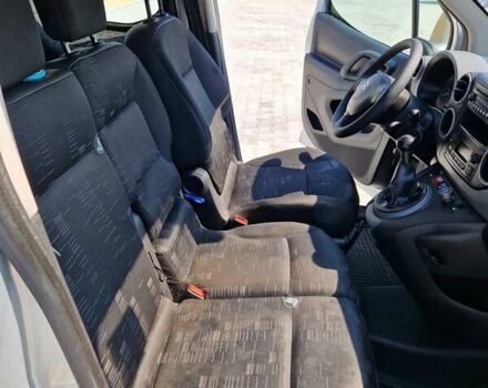 Сітроен Берлінго 2010 у Чернівцях на Automoto.ua Сірий Сітроен Берлінго, об'ємом двигуна 1.56 л та пробігом 302 тис. км за 6450 $, фото 10 на Automoto.ua