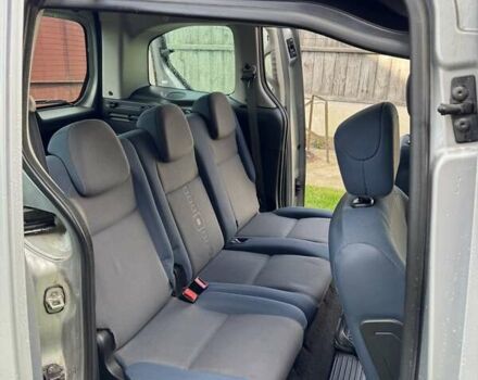 Сітроен Берлінго 2010 у Києві на Automoto.ua Сірий Сітроен Берлінго, об'ємом двигуна 1.6 л та пробігом 212 тис. км за 7099 $, фото 12 на Automoto.ua