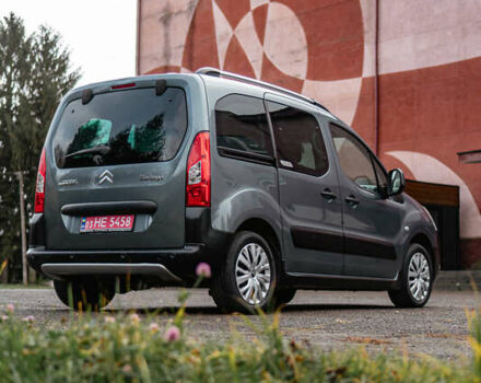 Ситроен Берлинго 2010 в Бурштыне на Automoto.ua Серый Ситроен Берлинго, объемом двигателя 1.6 л и пробегом 226 тыс. км за 7200 $, фото 10 на Automoto.ua