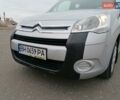Серый Ситроен Берлинго, объемом двигателя 1.6 л и пробегом 265 тыс. км за 8000 $, фото 1 на Automoto.ua