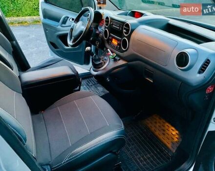 Сірий Сітроен Берлінго, об'ємом двигуна 1.6 л та пробігом 225 тис. км за 6999 $, фото 23 на Automoto.ua