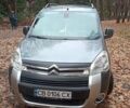 Ситроен Берлинго 2011 в Нежине на Automoto.ua Серый Ситроен Берлинго, объемом двигателя 1.6 л и пробегом 267 тыс. км за 8000 $, фото 8 на Automoto.ua