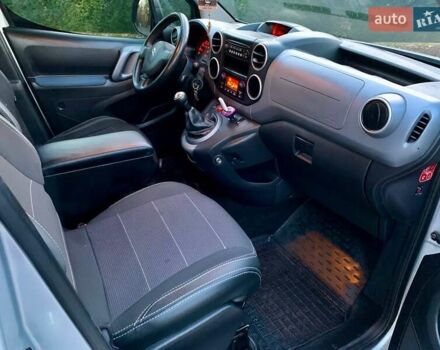 Сірий Сітроен Берлінго, об'ємом двигуна 1.6 л та пробігом 225 тис. км за 6999 $, фото 20 на Automoto.ua