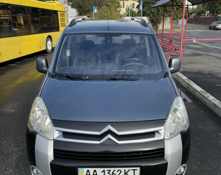 Серый Ситроен Берлинго, объемом двигателя 1.6 л и пробегом 103 тыс. км за 9900 $, фото 2 на Automoto.ua