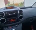 Серый Ситроен Берлинго, объемом двигателя 1.6 л и пробегом 135 тыс. км за 8200 $, фото 4 на Automoto.ua