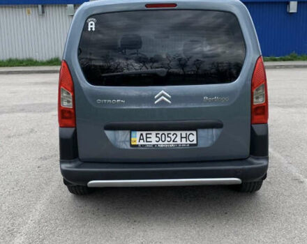 Серый Ситроен Берлинго, объемом двигателя 1.6 л и пробегом 250 тыс. км за 8000 $, фото 4 на Automoto.ua