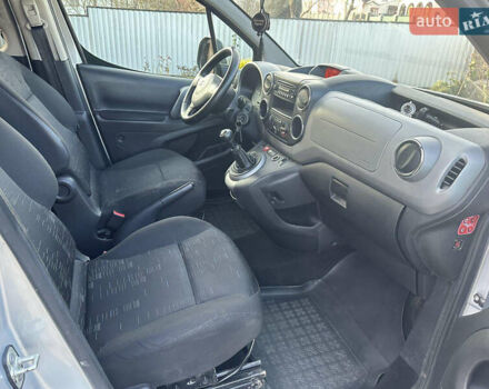 Серый Ситроен Берлинго, объемом двигателя 1.56 л и пробегом 290 тыс. км за 5900 $, фото 2 на Automoto.ua