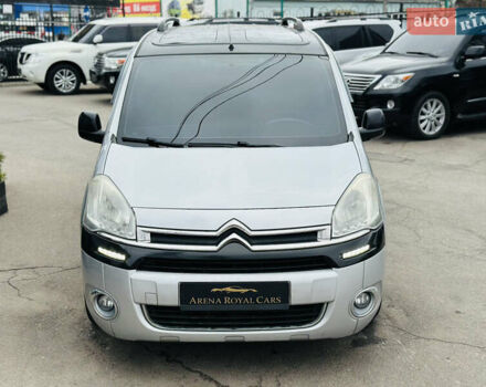 Серый Ситроен Берлинго, объемом двигателя 1.6 л и пробегом 227 тыс. км за 8700 $, фото 7 на Automoto.ua