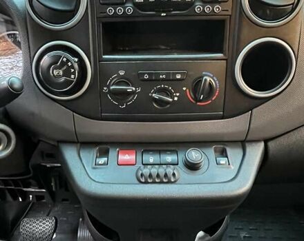 Сірий Сітроен Берлінго, об'ємом двигуна 1.56 л та пробігом 235 тис. км за 5000 $, фото 46 на Automoto.ua