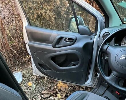 Сірий Сітроен Берлінго, об'ємом двигуна 1.56 л та пробігом 235 тис. км за 5000 $, фото 44 на Automoto.ua