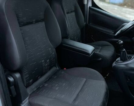 Серый Ситроен Берлинго, объемом двигателя 0 л и пробегом 213 тыс. км за 6700 $, фото 18 на Automoto.ua