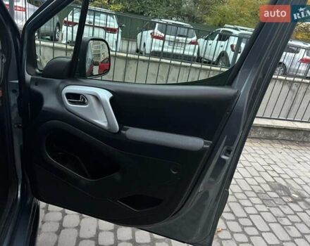 Ситроен Берлинго 2013 в Тернополе на Automoto.ua Серый Ситроен Берлинго, объемом двигателя 1.6 л и пробегом 104 тыс. км за 9500 $, фото 7 на Automoto.ua