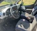 Серый Ситроен Берлинго, объемом двигателя 1.6 л и пробегом 315 тыс. км за 9600 $, фото 8 на Automoto.ua