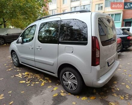 Сітроен Берлінго 2014 у Житомирі на Automoto.ua Сірий Сітроен Берлінго, об'ємом двигуна 1.56 л та пробігом 206 тис. км за 9250 $, фото 7 на Automoto.ua