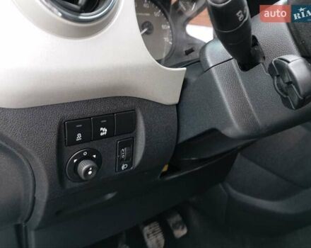 Серый Ситроен Берлинго, объемом двигателя 1.6 л и пробегом 291 тыс. км за 8550 $, фото 29 на Automoto.ua