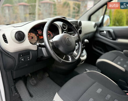 Серый Ситроен Берлинго, объемом двигателя 1.6 л и пробегом 175 тыс. км за 9700 $, фото 19 на Automoto.ua