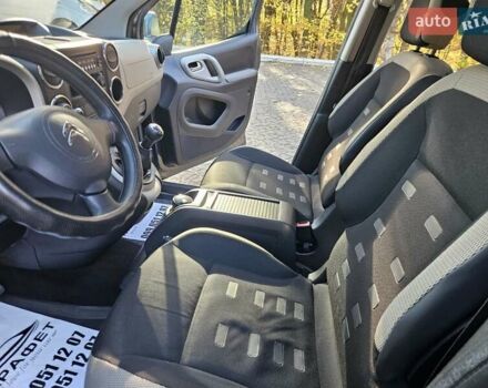 Сірий Сітроен Берлінго, об'ємом двигуна 1.56 л та пробігом 267 тис. км за 9700 $, фото 44 на Automoto.ua